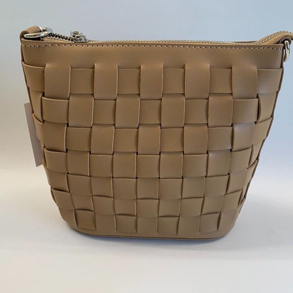 Basket Weave Bucket Bag/ Handbag in Mocha Chino Color - NWT - Picture 6 of 13